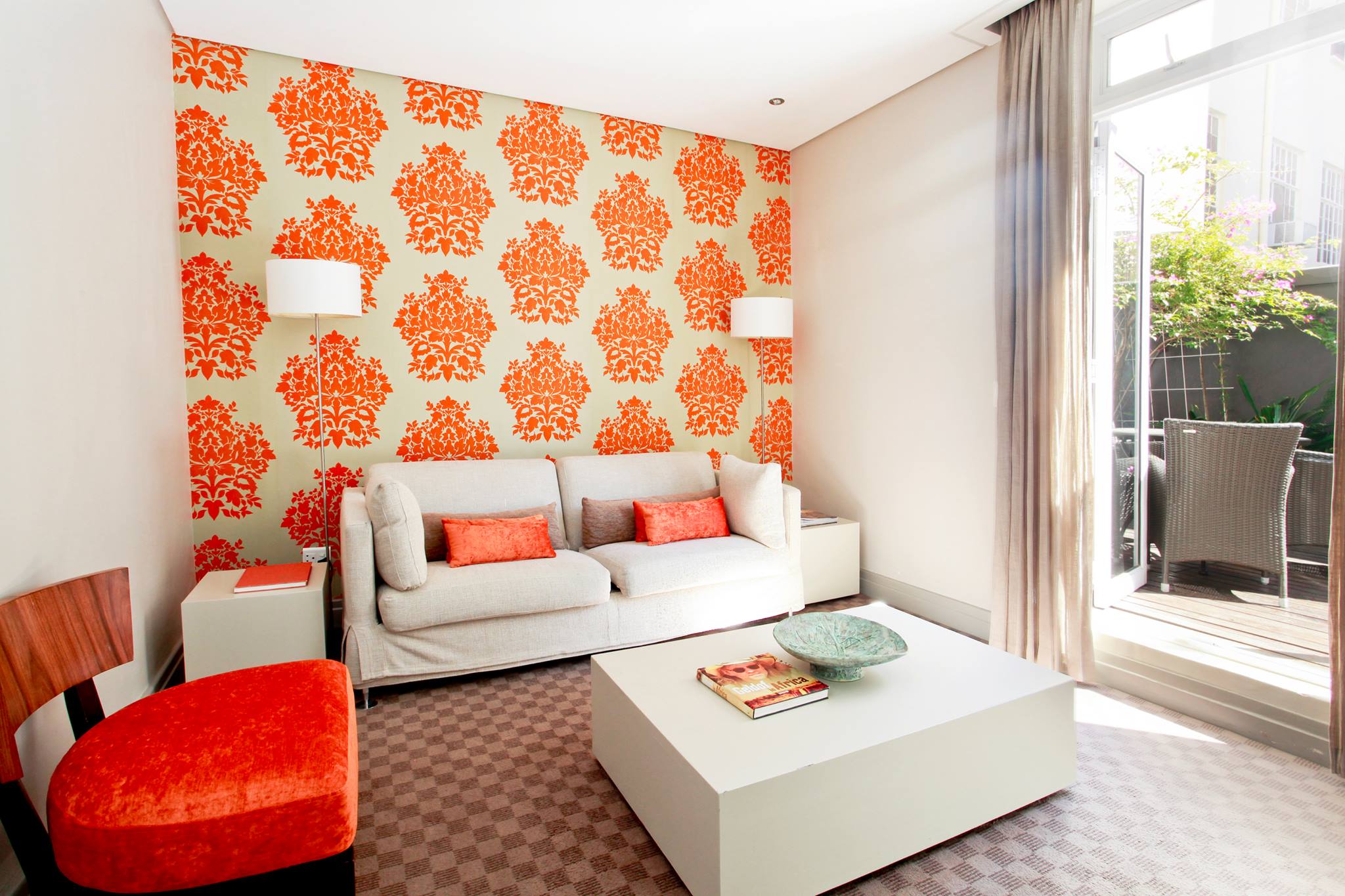 The Grand Daddy Boutique Hotel is located at the heart of bustling Long Street, in full view of Table Mountain, right on the doorstep of Cape Town’s ultimate playground.