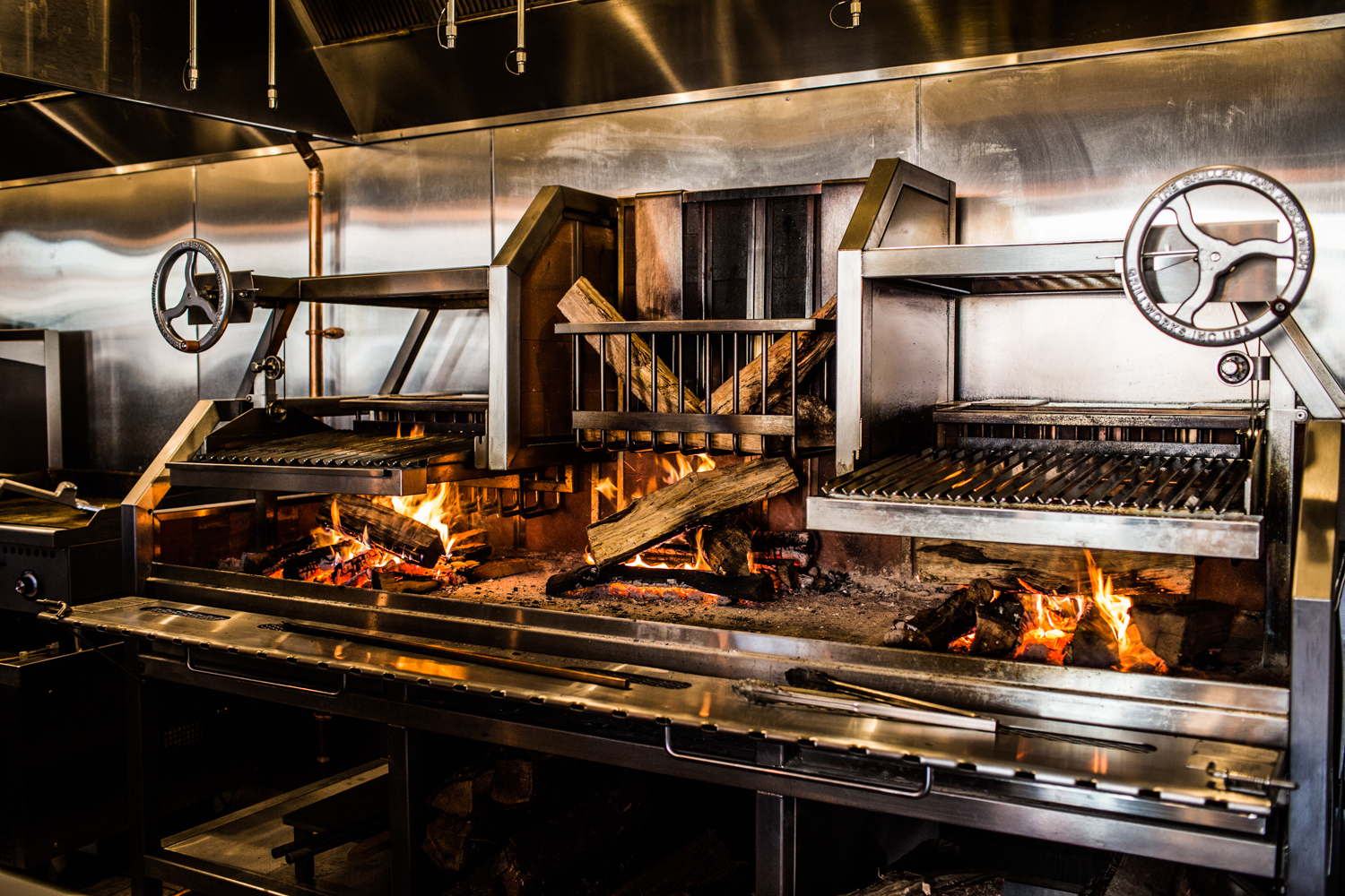 Rustic-chic New American spot with a beer garden for wood-fired & smoked eats, brews & cocktails.