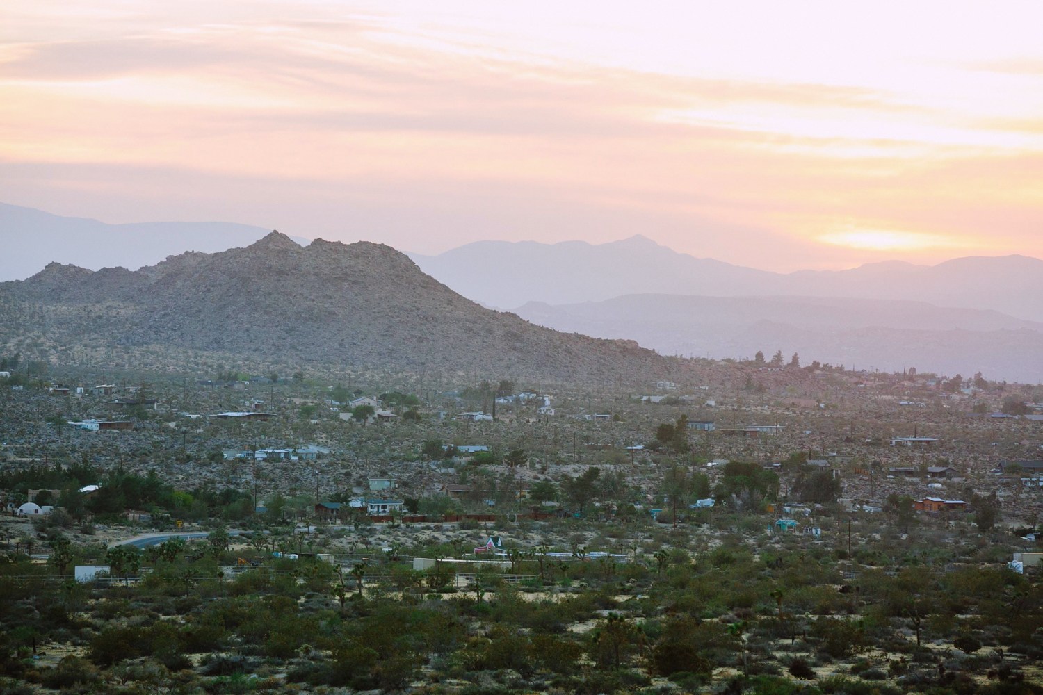 The skyline alone is enough to get everyone to Joshua Tree to delight over this blank canvas of a venue, creating positive vibes and an optimistic outlook.