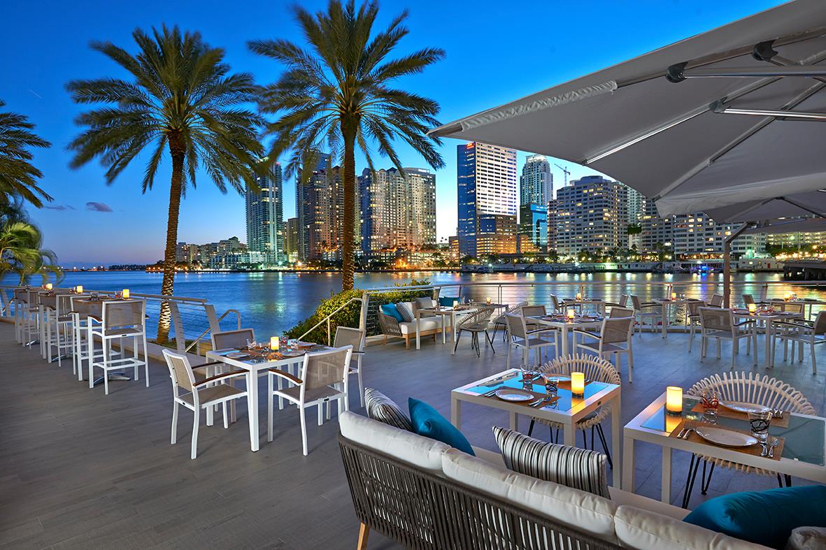 Exquisite menus with a dramatic view.