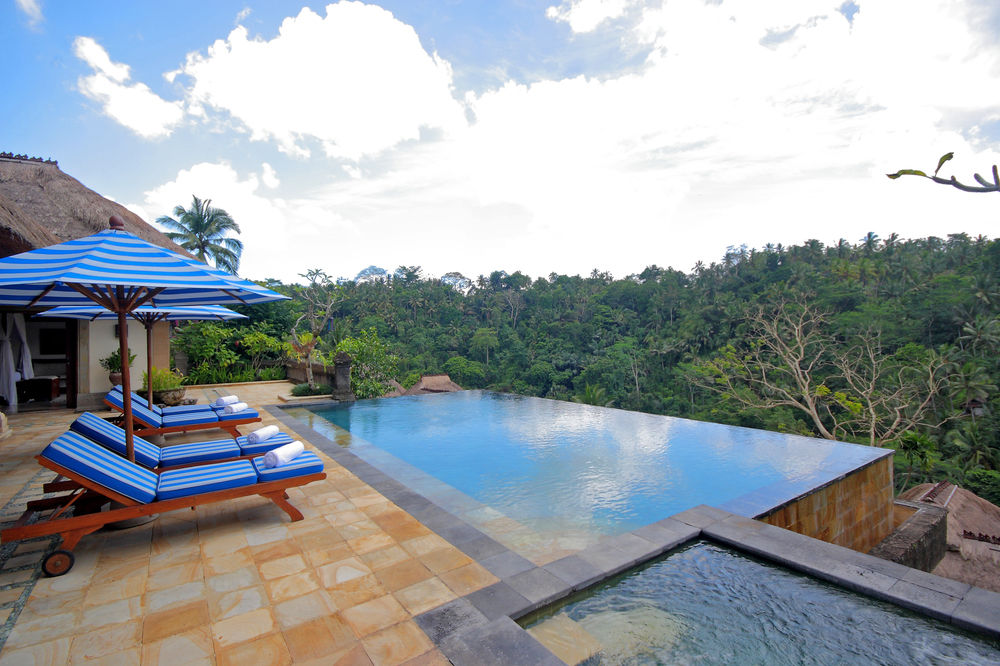 Beautiful uninterrupted views!
