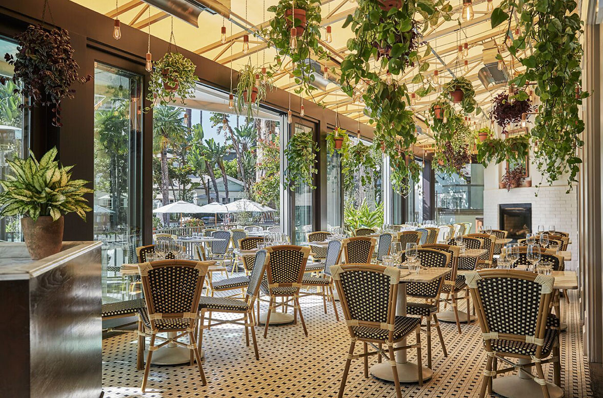 Casual Elegance in the California tradition is the hallmark of every Santa Monica fine dining experience at Fairmont Miramar Hotel & Bungalows.