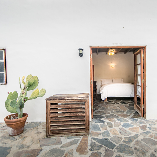 Limnos Room