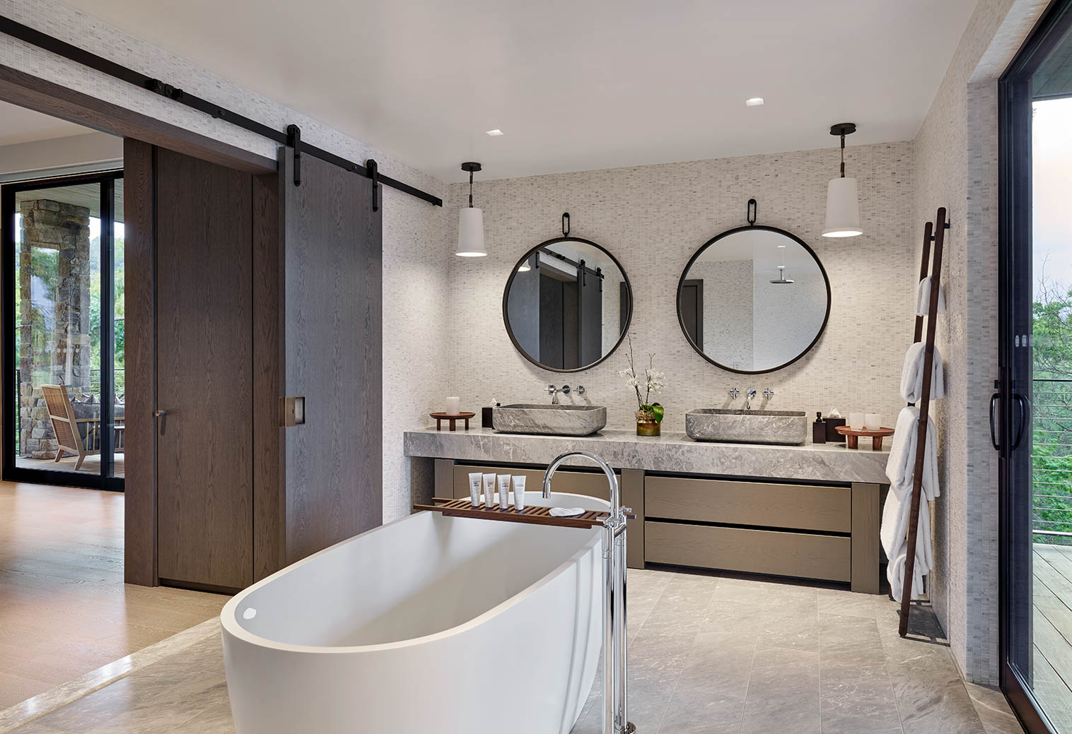 Deluxe One Bedroom Suite
