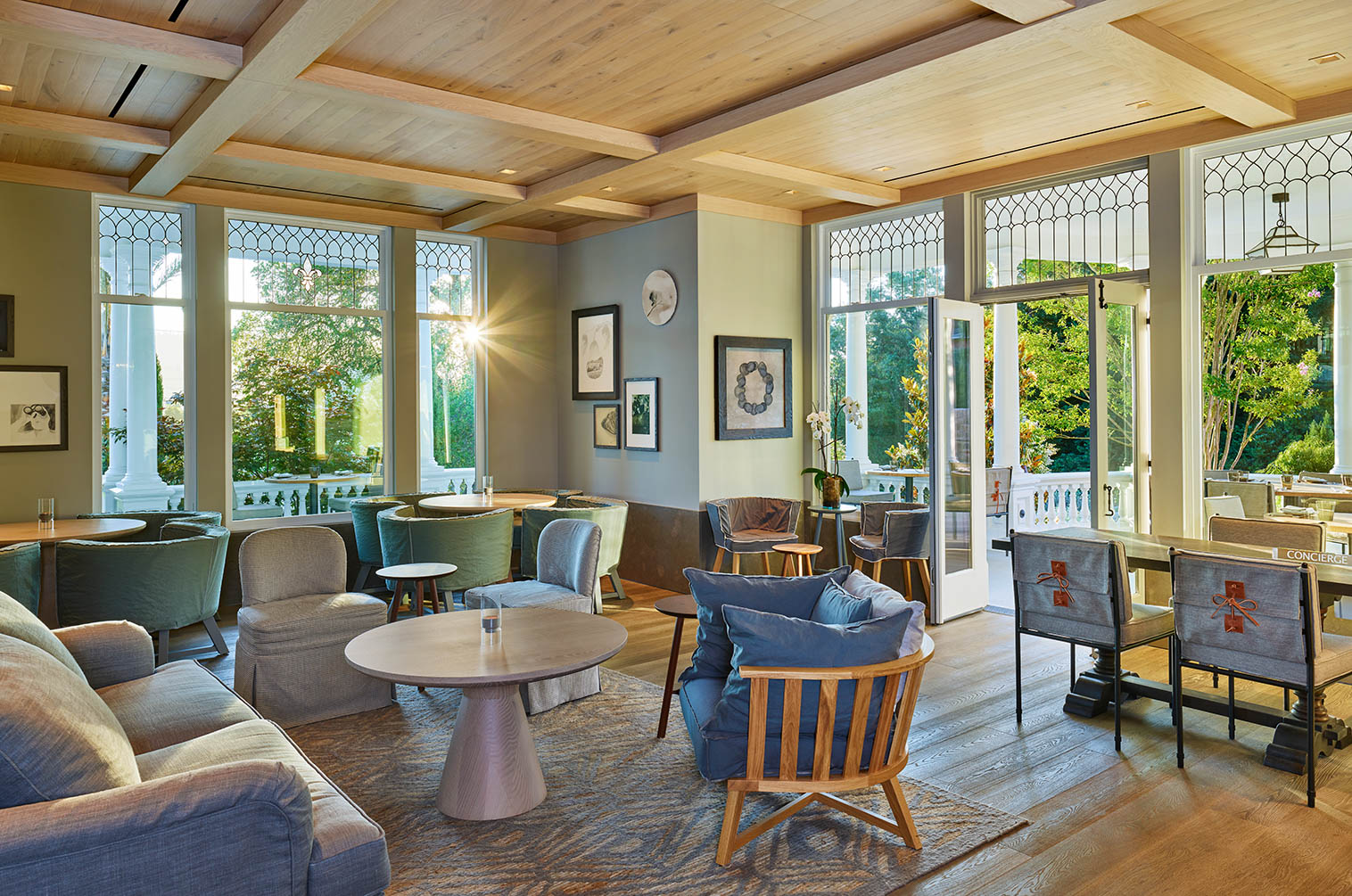 Acacia Lounge