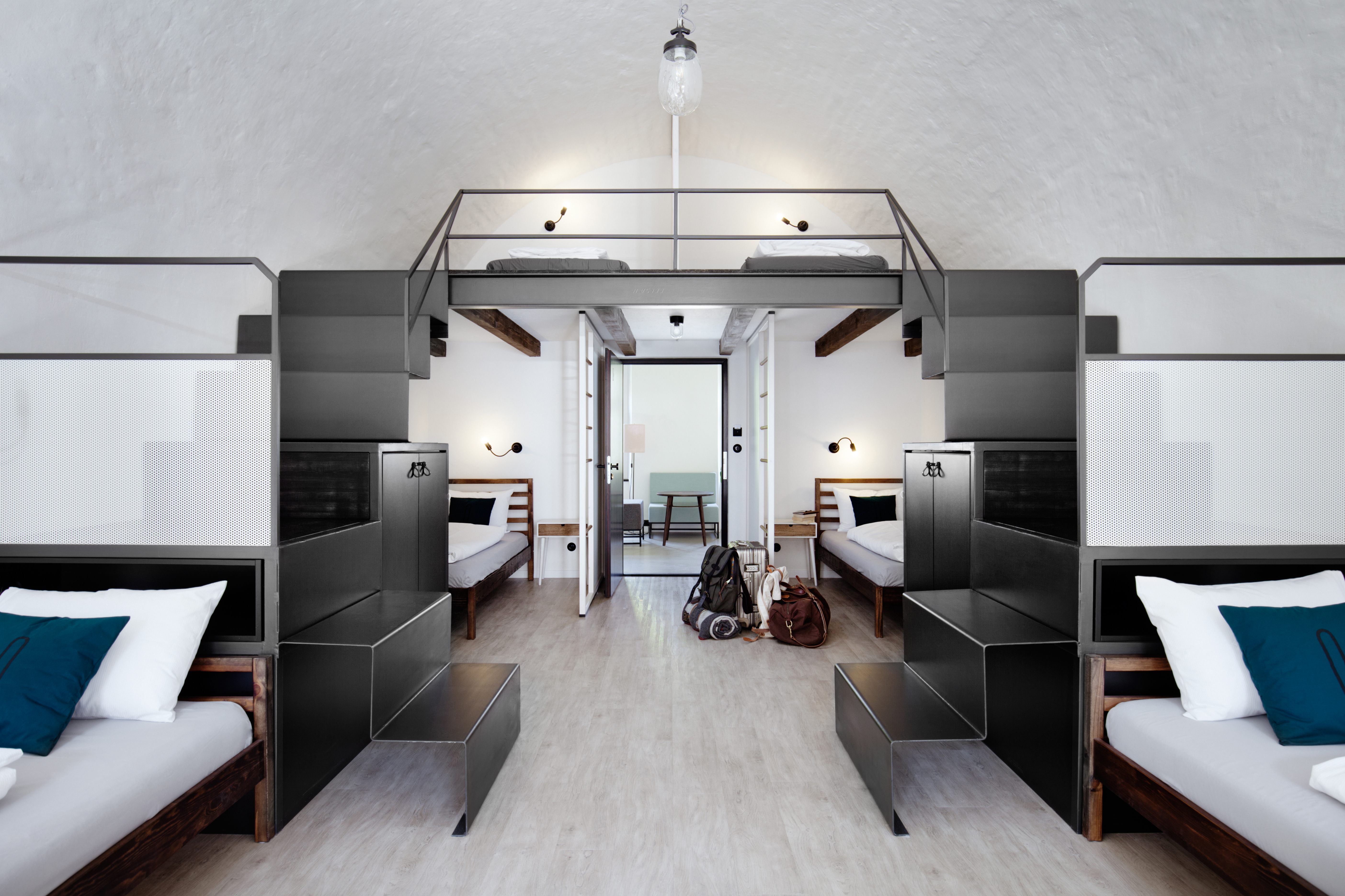 6 Dorm