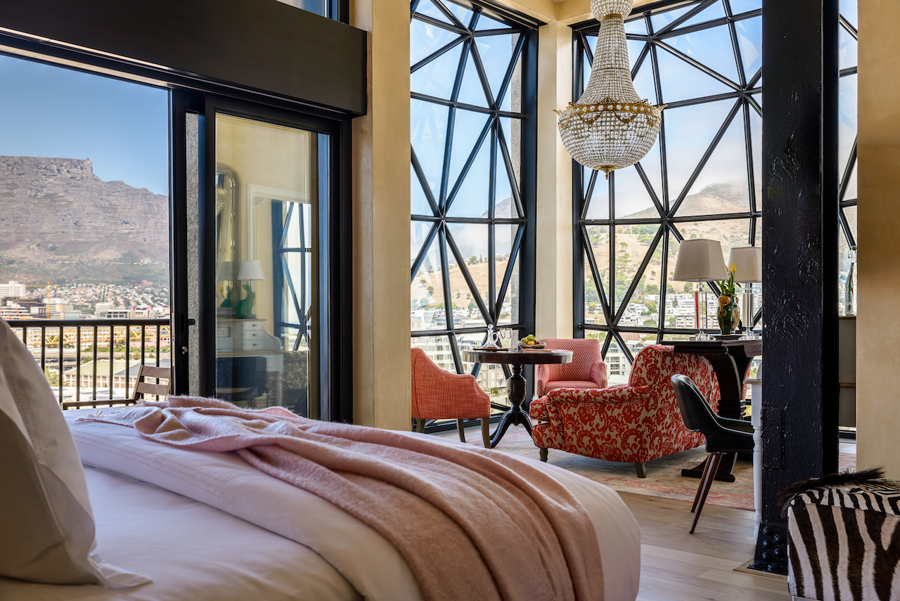 Deluxe Superior Suite Bedroom
