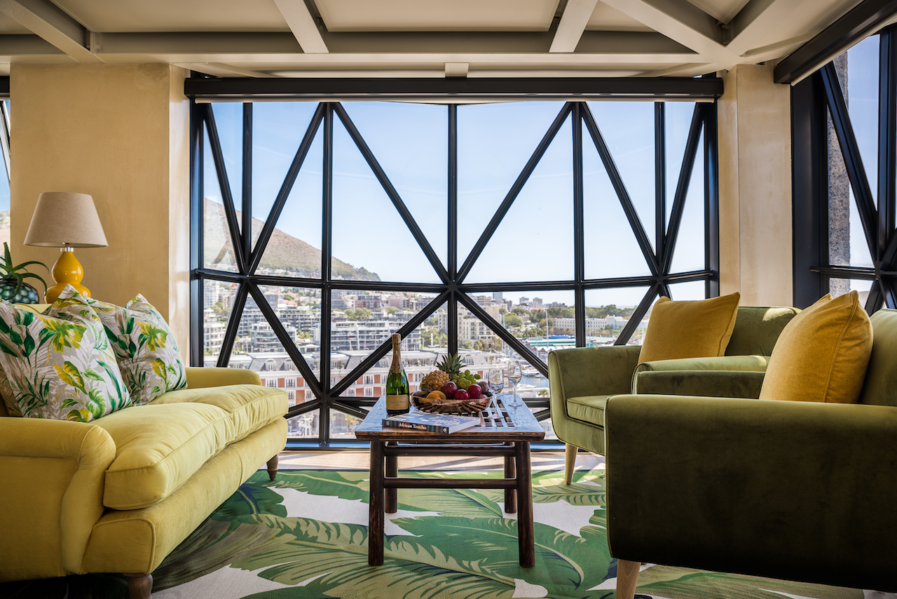 Family Suite Lounge
