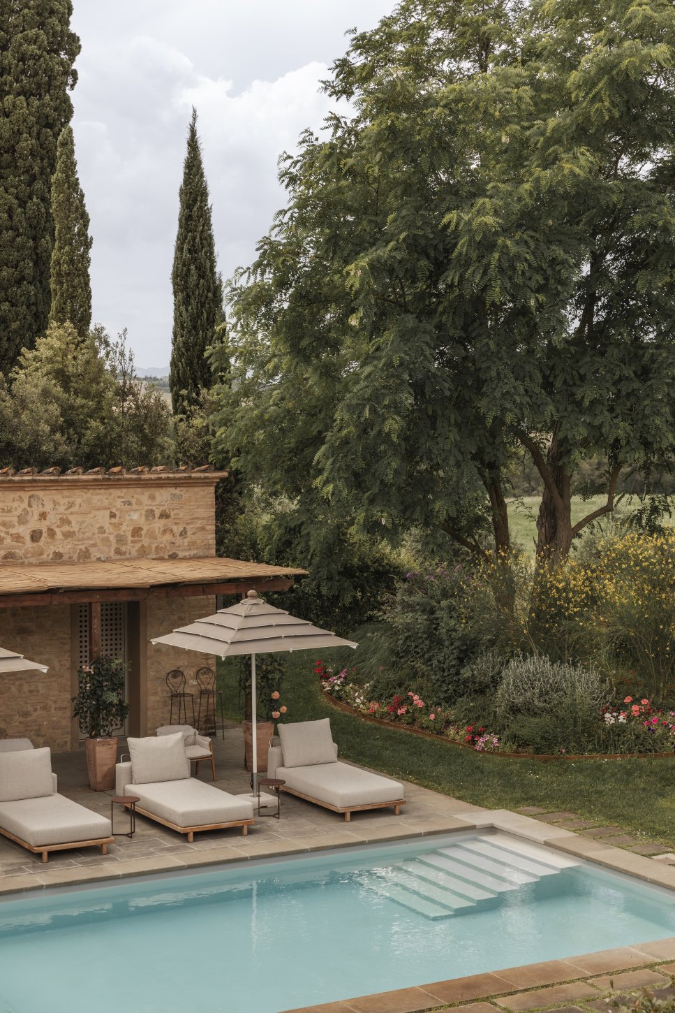 This Classic Italian Wedding Venue Comes with Olive Groves, Terrazza Parties, and Gelato Stops