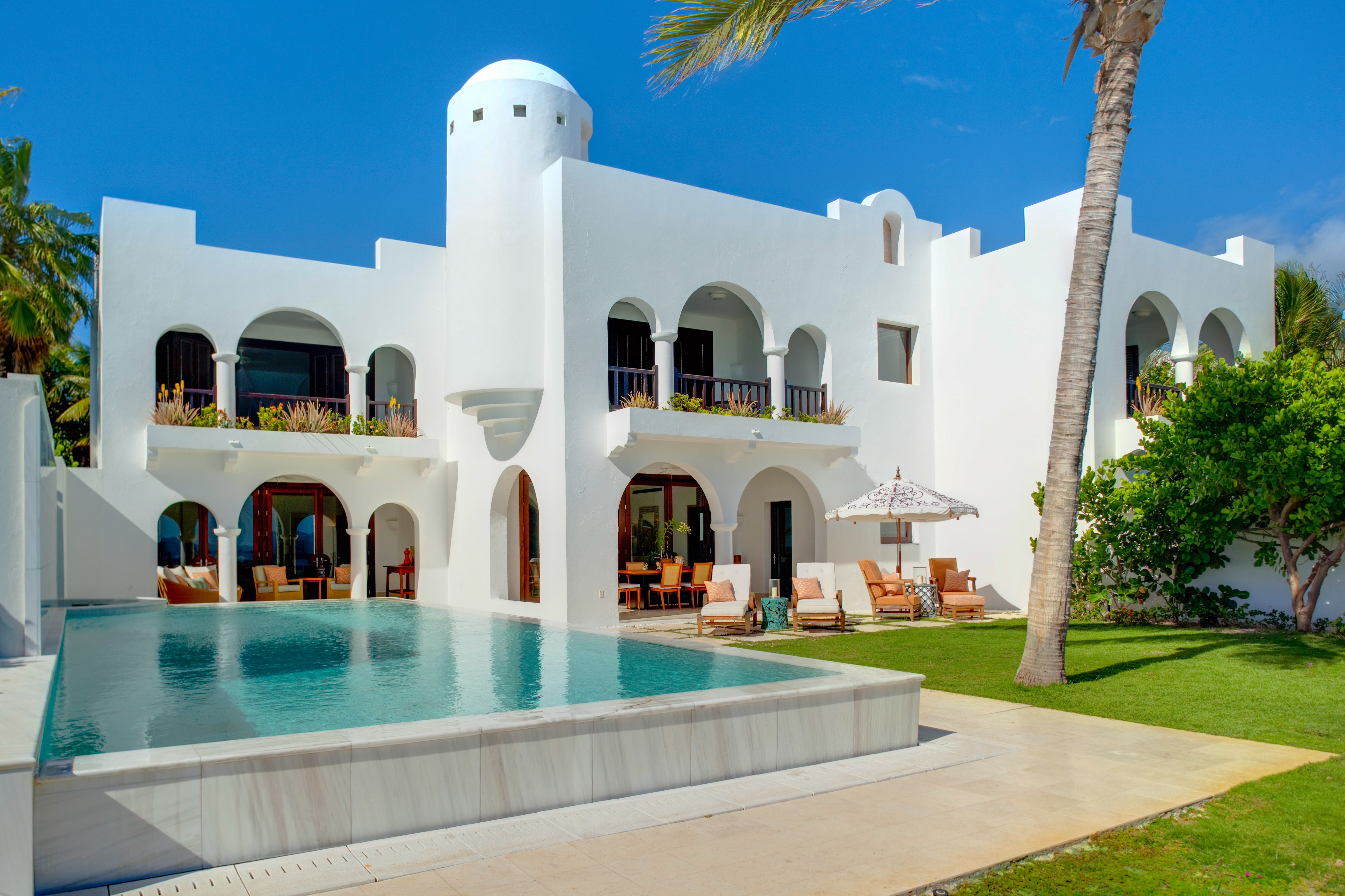 Pimms is the resort’s signature dining venue and touted as the ultimate seafood restaurant in Anguilla.
