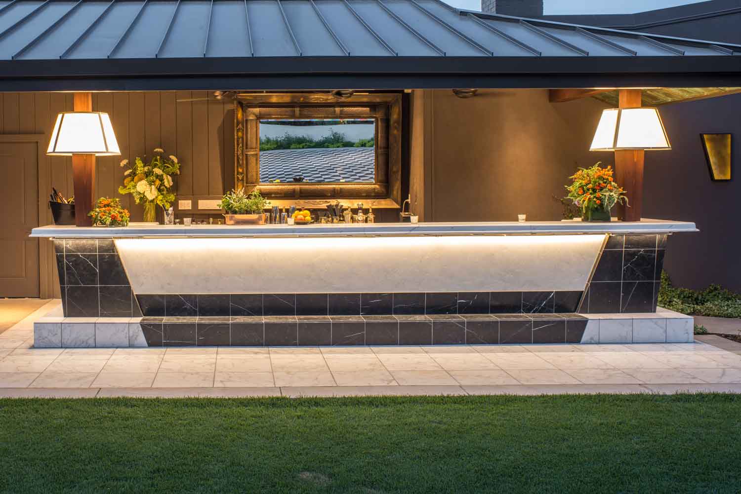 Outdoor Bar Front