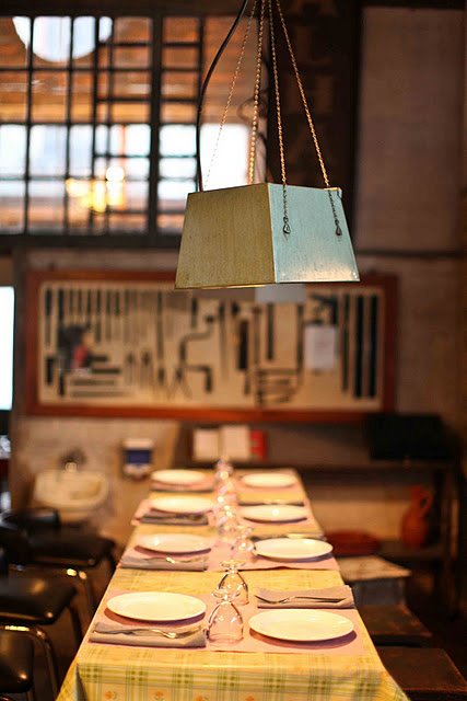 Cantina LX is authentic, like its old furniture, providing a charming atmosphere that takes you back in time without losing the flair of modernism.