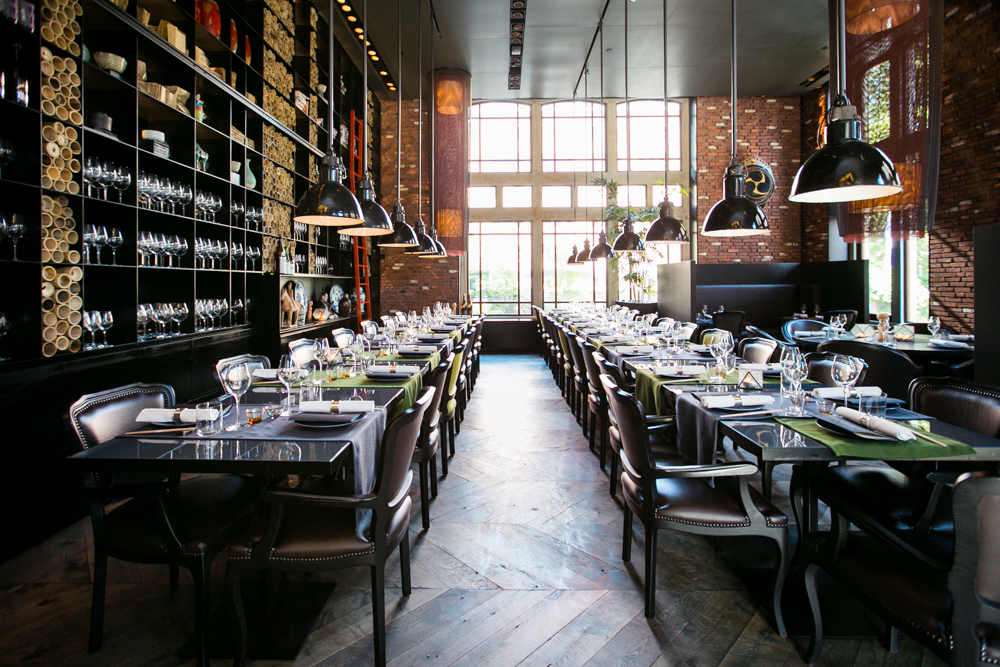 Essential to the Conservatorium's vision of elegance, good living and cultural distinction has been the creation of restaurants and bars, including a sushi restaurant which appeal to guests of the hotel, Amsterdam's locals and the city’s international vis