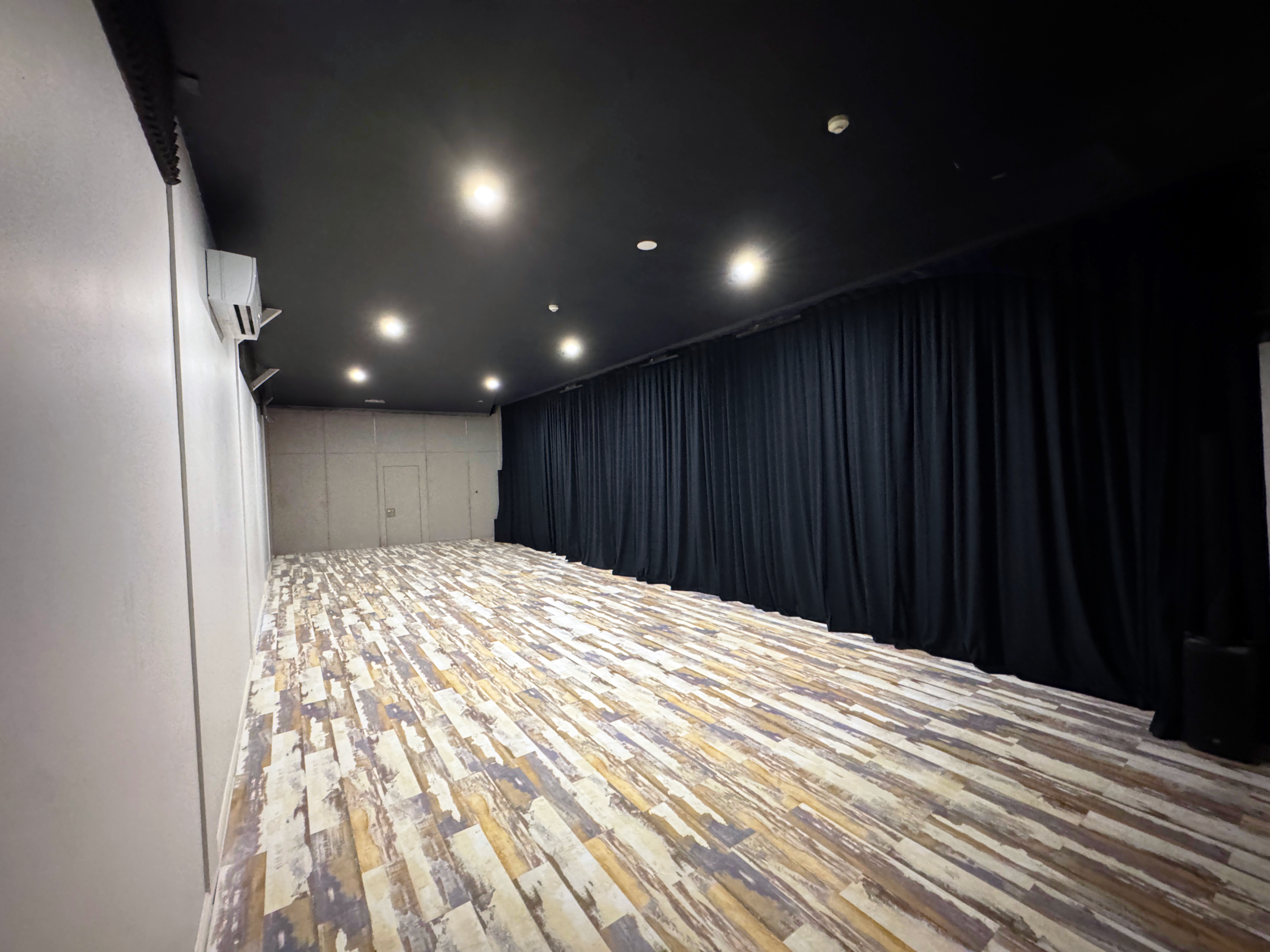 The Walton Room - Removable walls are in place