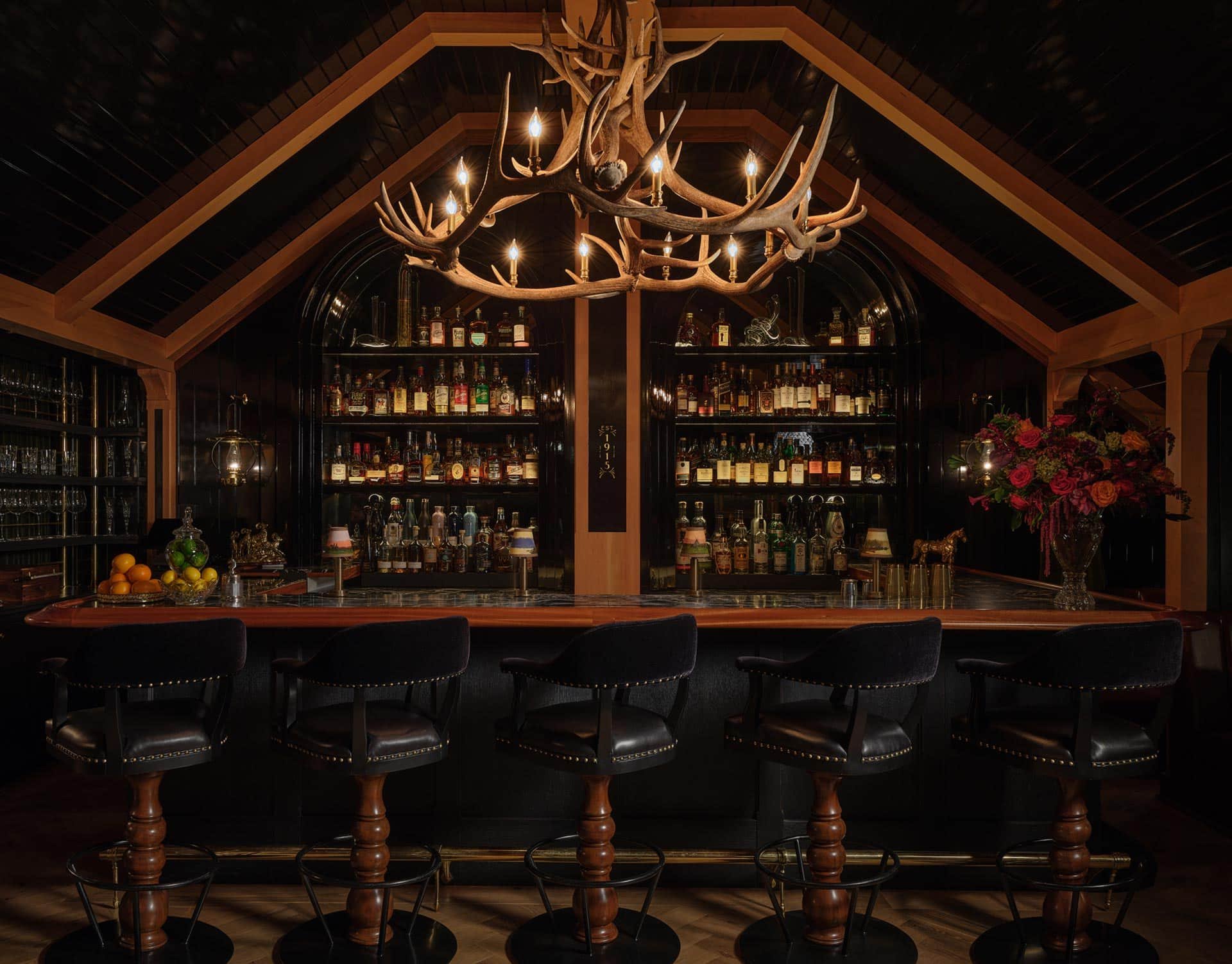 Auric Room Bar