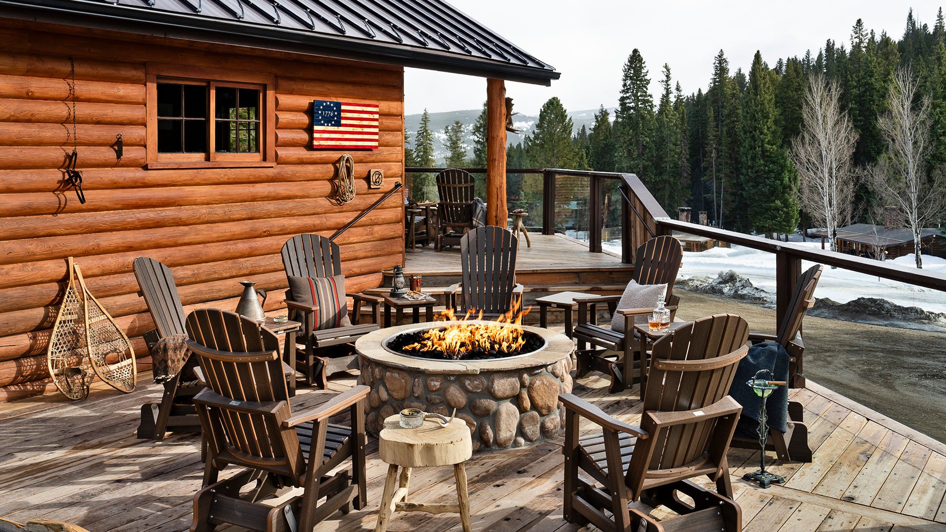 Trappers Den patio