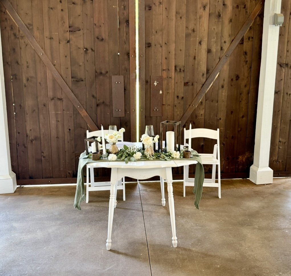 Sweetheart's table
