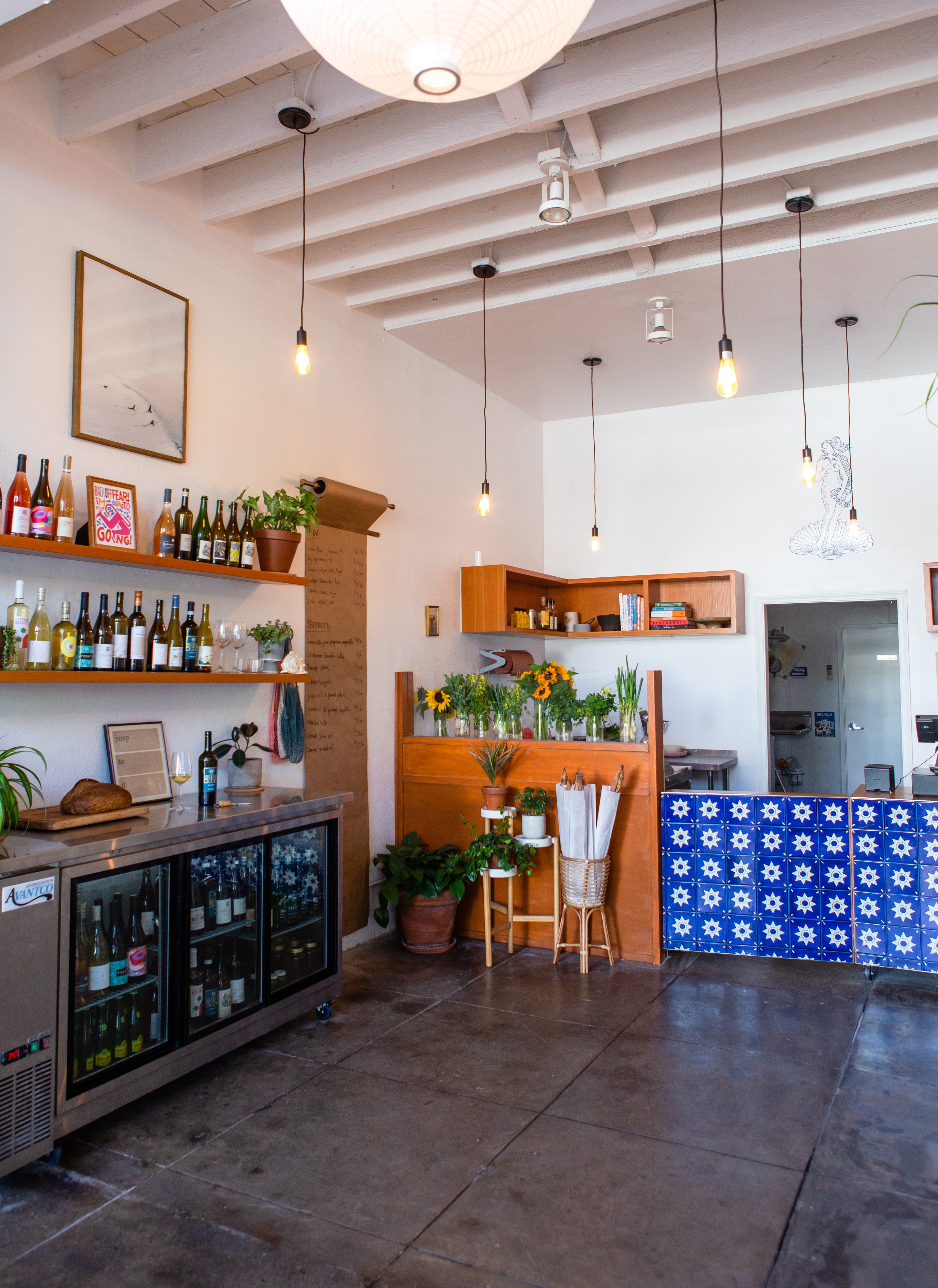 storefront lay-out