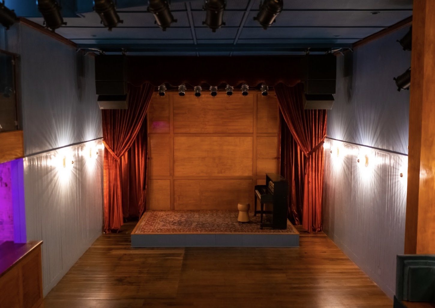 Venue Stage